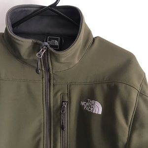 🌳 The North Face Men’s Apex Bionic 2 Jacket Green